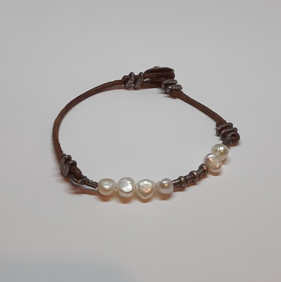 B1062 Retired Silpada Freshwater Pearls Bracelet